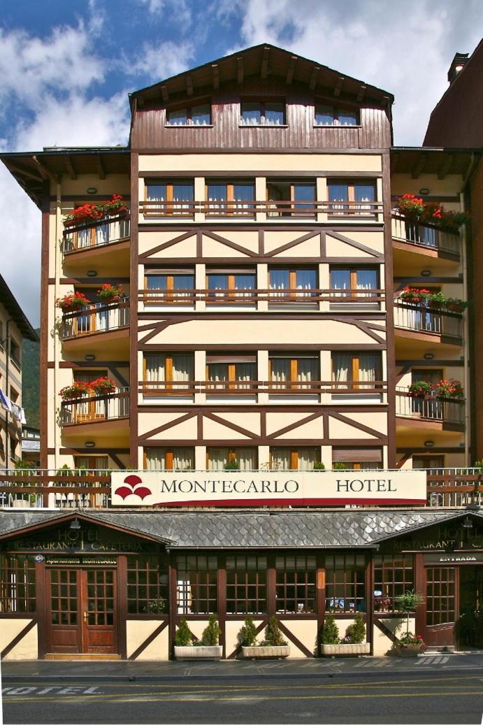 Montecarlo Hotel Encamp Kültér fotó